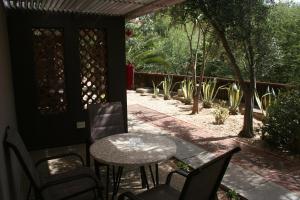 De Vagebond Hotel-Pension tesisinde bir balkon veya teras