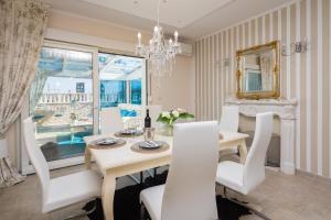 Posedenie v ubytovaní Luxury apartment Loreta