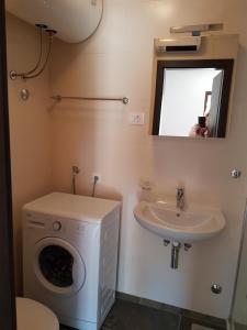 Ένα μπάνιο στο Apartment Lux Star +44 φωτογραφίες