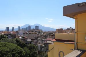 A general mountain view or a mountain view taken from Az apartmant