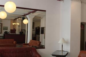 Posezení v ubytování Die Fabrik - Hostel