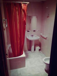 Ванная комната в Hostal Monteclaro