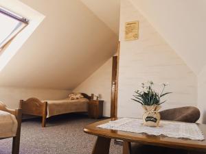 Posteľ alebo postele v izbe v ubytovaní DW Basia pokoje i apartament