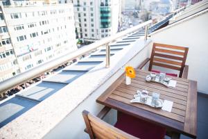 Balkón nebo terasa v ubytování Grand Aras Hotel & Suites