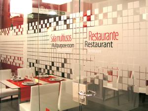 A restaurant or other place to eat at Hotel Rural Villa de Berlanga