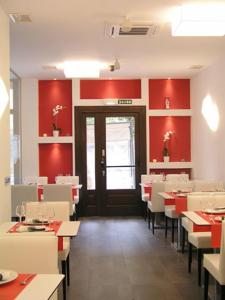 A restaurant or other place to eat at Hotel Rural Villa de Berlanga