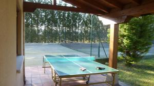 Stalo tenisas apgyvendinimo įstaigoje Casa Respal EVI00158 arba netoliese