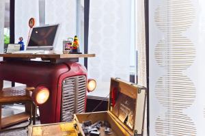 Arthotel ANA Neotel TV 또는 엔터테인먼트 센터
