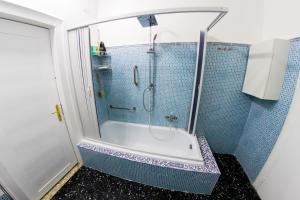 Bilik mandi di Casa di San Martino +97 gambar