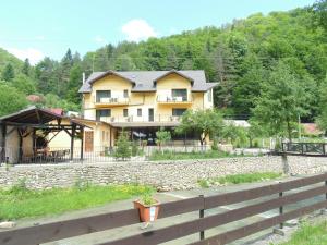 Gallery image of Eden Maison in Slănic-Moldova