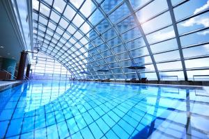 Bazén v ubytování Hotel New Otani Makuhari nebo v jeho okolí