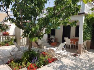 Zahrada ubytování Apartment Sena