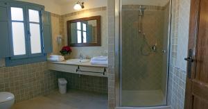 A bathroom at Hotel Bia Maore