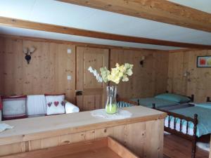 Postel nebo postele na pokoji v ubytování Hôtel du Chamois + 18 fotografií