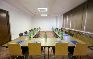Khu vực hỗ trợ khách đi công tác/phòng hội thảo tại Hotel Stara Planina