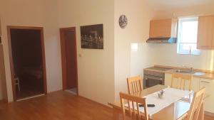 Gallery image of Apartments Mrdelja in Vrsi