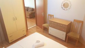 Gallery image of Apartments Mrdelja in Vrsi +33 photos