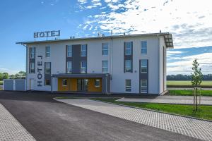 Budova, v ktorej sa hotel nachádza