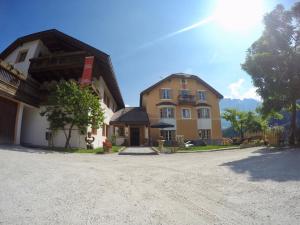 The building in which a panziókat is located