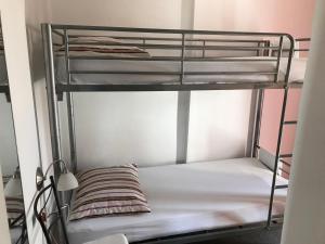 Postel nebo postele na pokoji v ubytování Apartmani Smiljana