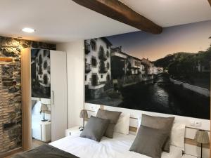 Cama o camas de una habitación en Urdaibai Etxea