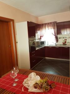 Kuchyň nebo kuchyňský kout v ubytování Villa Senka