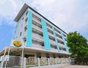 Budova, kde se aparthotel nachází