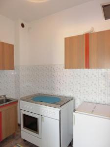 A kitchen or kitchenette at Altan