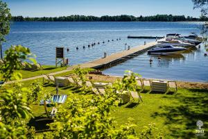 Galeriebild der Unterkunft Stare Sady Chillout Rooms "Pod Jabłoniami" in Mikołajki