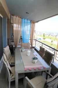Φωτογραφία από το άλμπουμ του Lakis Luxury Apartment στην Κεραμωτή