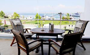 Gallery image of Konstantinos Luxury Apartment in Keramotí