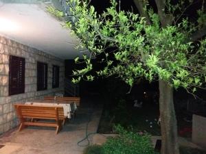A garden outside Stefanelo