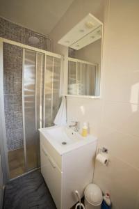 Koupelna v ubytování Apartments Dumencic Rab