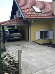 Budova, v ktorej sa dovolenkový dom nachádza