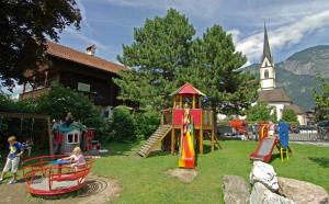 Ο χώρος παιχνιδιού για παιδιά στο Gartenhotel Maria Theresia