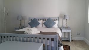เตียงในห้องที่ Bergview Guesthouse Swellendam