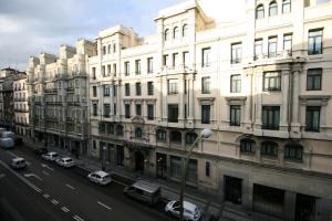 マドリードにあるCentral Madrid Atocha Apartmentsのギャラリーの写真