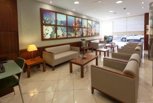 Hotel Delfín的休息区