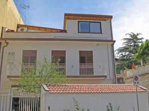 Budova, v ktorej sa ubytovanie bed & breakfast nachádza