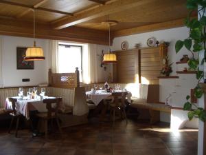 Restaurace v ubytování Gästehaus Kristall + 22 fotografií