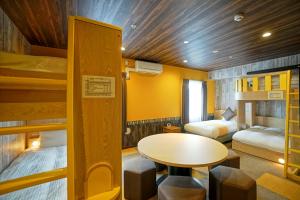 Postel nebo postele na pokoji v ubytování La'gent Hotel Tokyo Bay