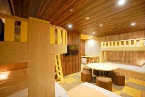 Postel nebo postele na pokoji v ubytování La'gent Hotel Tokyo Bay