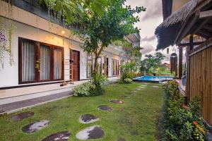 Zahrada ubytování Bali Full Moon Guest House