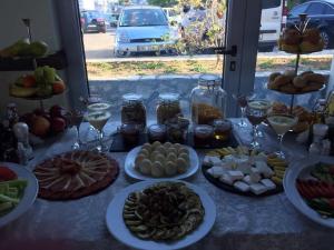 Maistas apartamentų viešbutyje arba netoliese