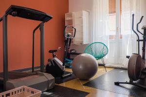 Fitness centrum a/nebo fitness zařízení v ubytování Hotel Tigullio