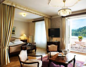 Foto da galeria de Grand Hotel Toplice - Small Luxury Hotels of the World em Bled