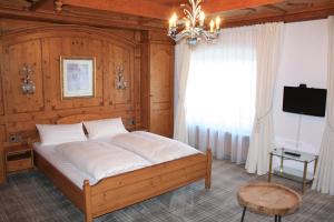 Postel nebo postele na pokoji v ubytování Hotel Spiegel Garni