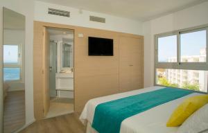 Postel nebo postele na pokoji v ubytování JS Palma Stay - Adults Only