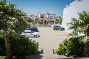 Το κτήριο όπου στεγάζεται  το ξενοδοχείο διαμερισμάτων