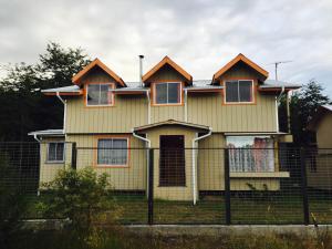 Το κτήριο όπου στεγάζεται  η παραθεριστική κατοικία